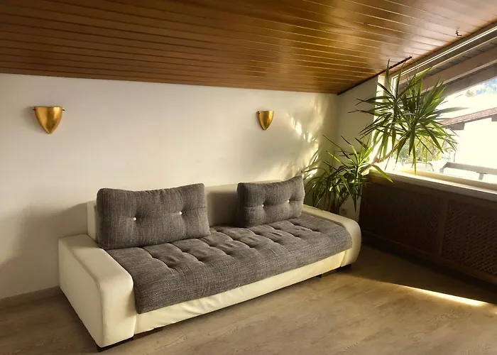 Yeti Lux - Panoramic Loft